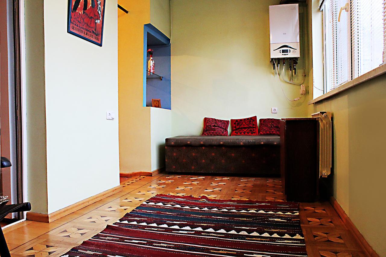 Vivid 2 Bedroom Apt. Γιερεβάν Εξωτερικό φωτογραφία